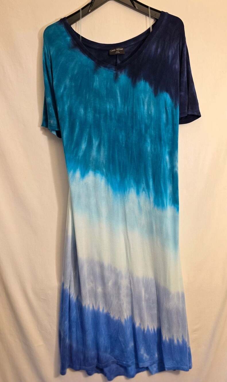 Lane Bryant Tie Dye Short Sleeve V-Neck Dress